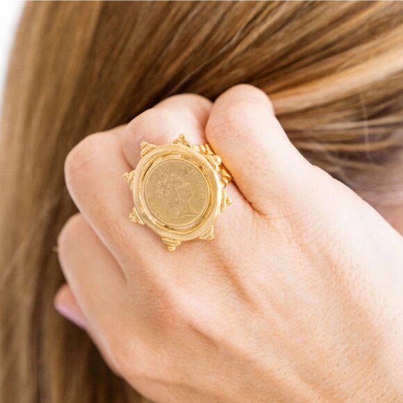Susan Shaw Queen Elizabeth II Gold Coin Ring - Picture 2 of 6